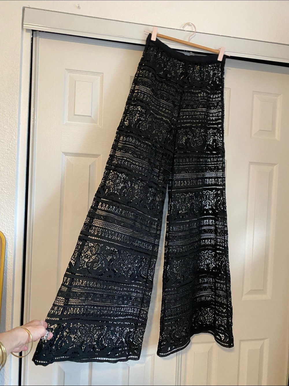 🌼 Gorgeous Maeve by Anthropologie Black Lace Wide-Leg Pants size 4